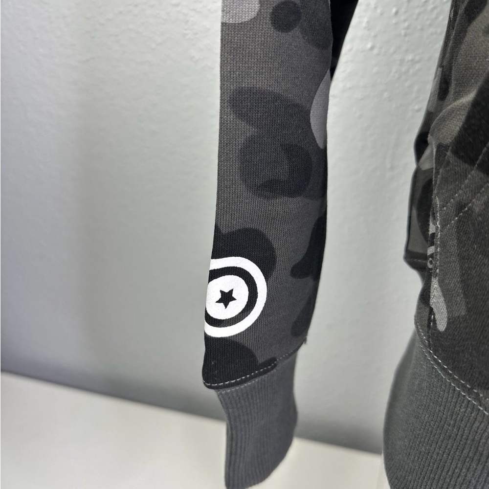 Bape 1st camo shark full zip hoodie size medium - Picture 5 of 11